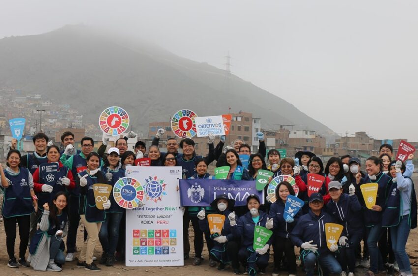  KOICA realiza limpieza del Río Rímac en Lima