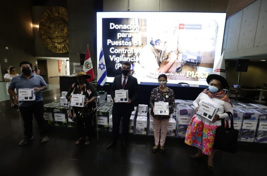  Embajada de Israel entrega al  equipos de comunicación para  comunidades indígenas del Perú