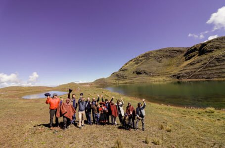 La primera en la Laguna Piuray, Cusco